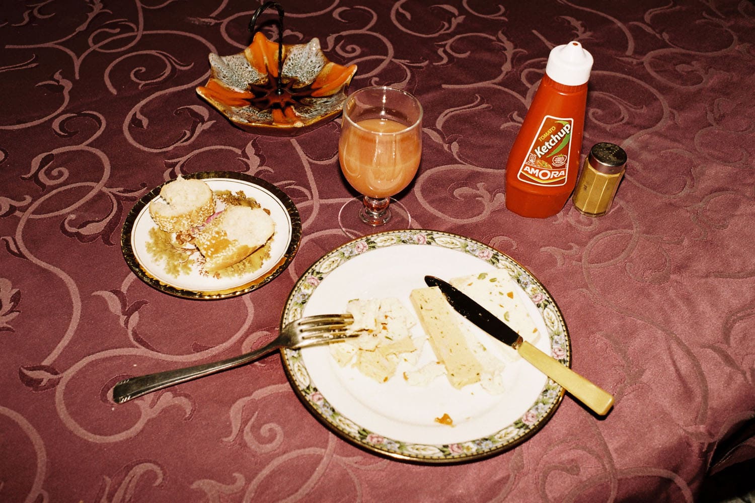 TABLE_PLATE_PURPLE.jpg