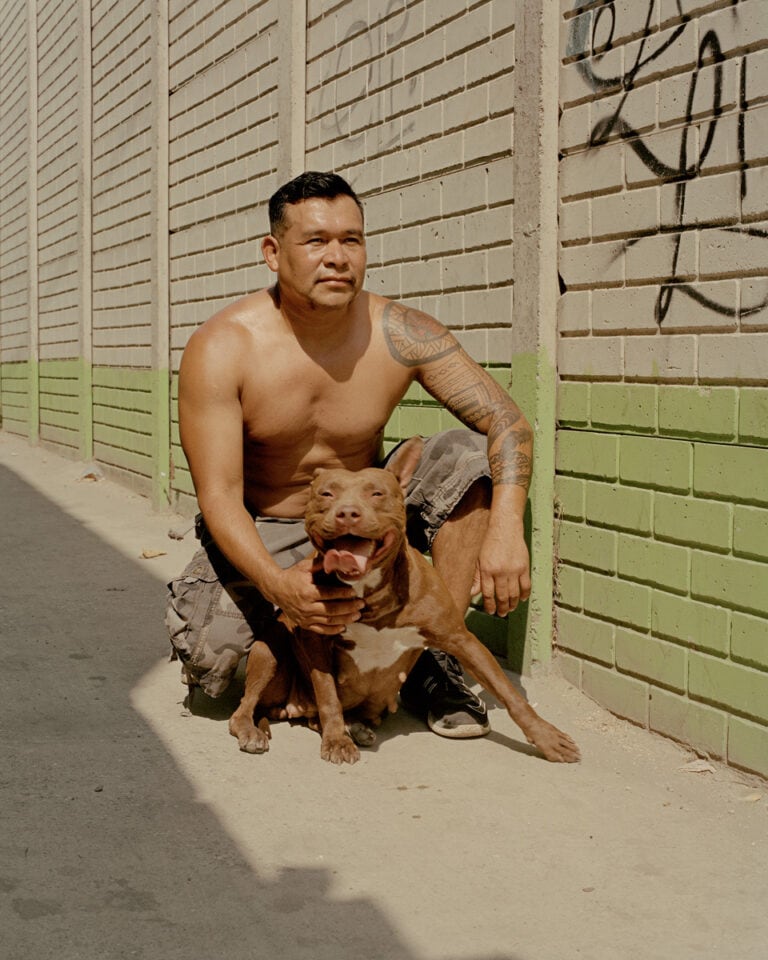 Juan Brenner immortalizes the time, the flowers and the air of Guatemala