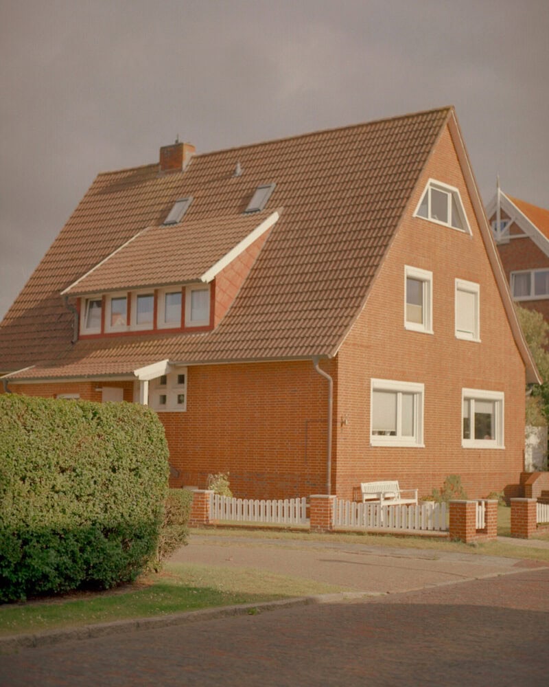 Nolwenn Le Flanchec Haus Am Strand C41magazine Photography 4