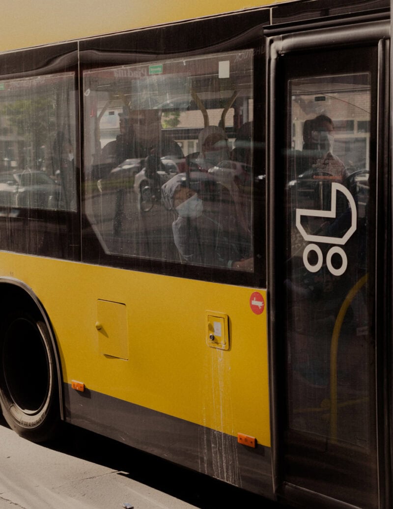 Bus (Kantstraße, Berlin).