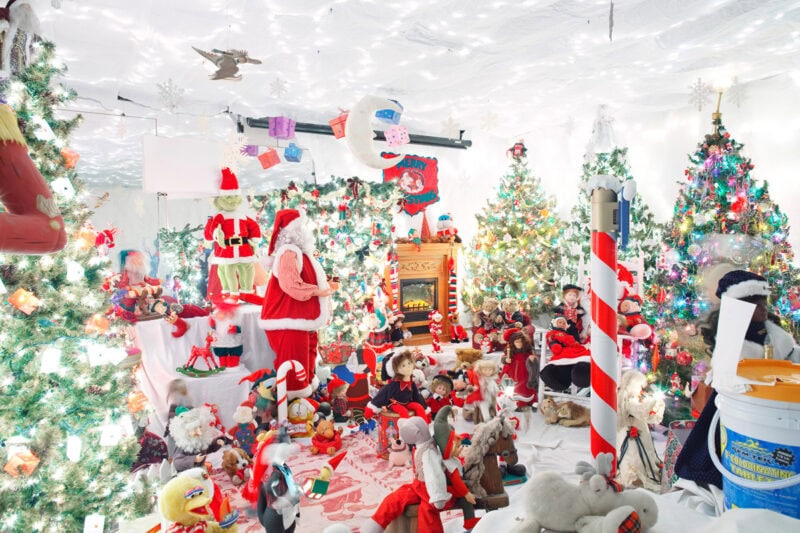 Jesse Rieser Christmas In America: Happy Birthday, Jesus C41magazine Photography 16