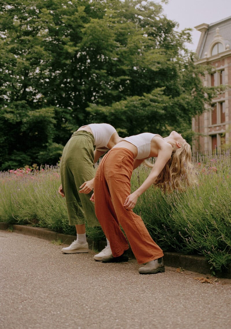 Melissa Schriek ODE: An Exploration Of The Dynamics Of Female Friendship C41magazine Photography 12